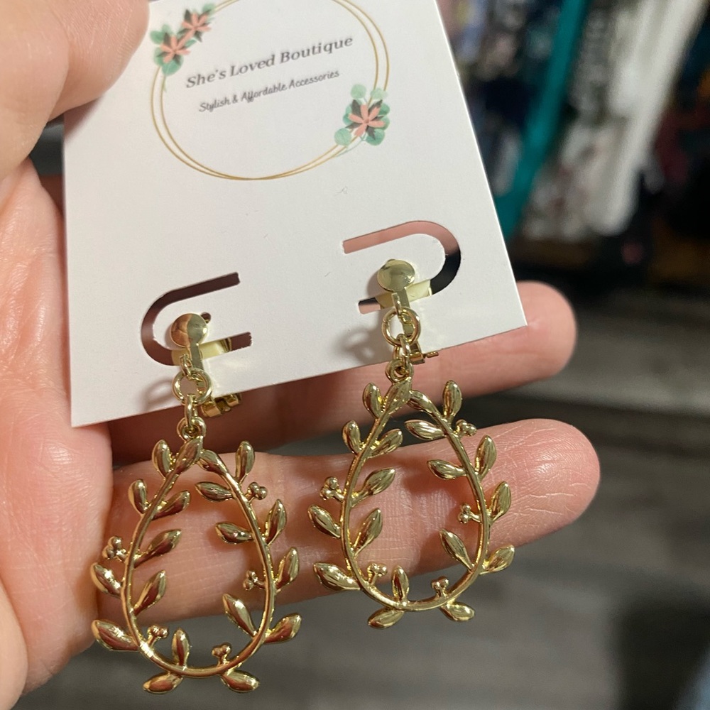 NWT Gold Plated Ear-Clips Earrings